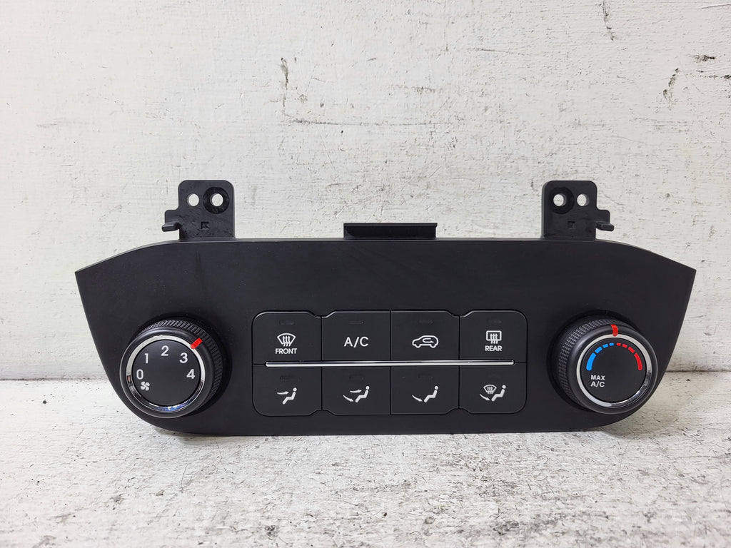 Pre-Owned Kia Sportage A/C Heat Temperature Control Unit L387