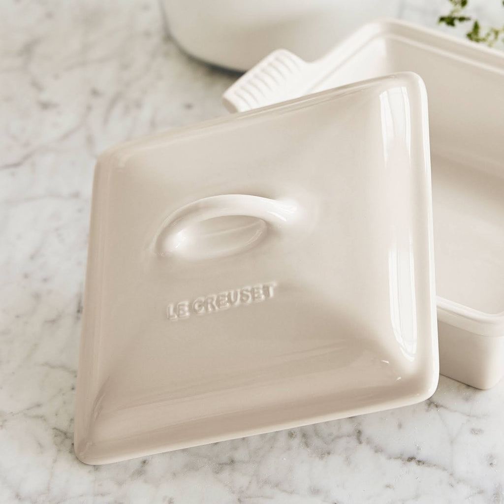 2.5-Quart Stoneware Covered Square Casserole O8730