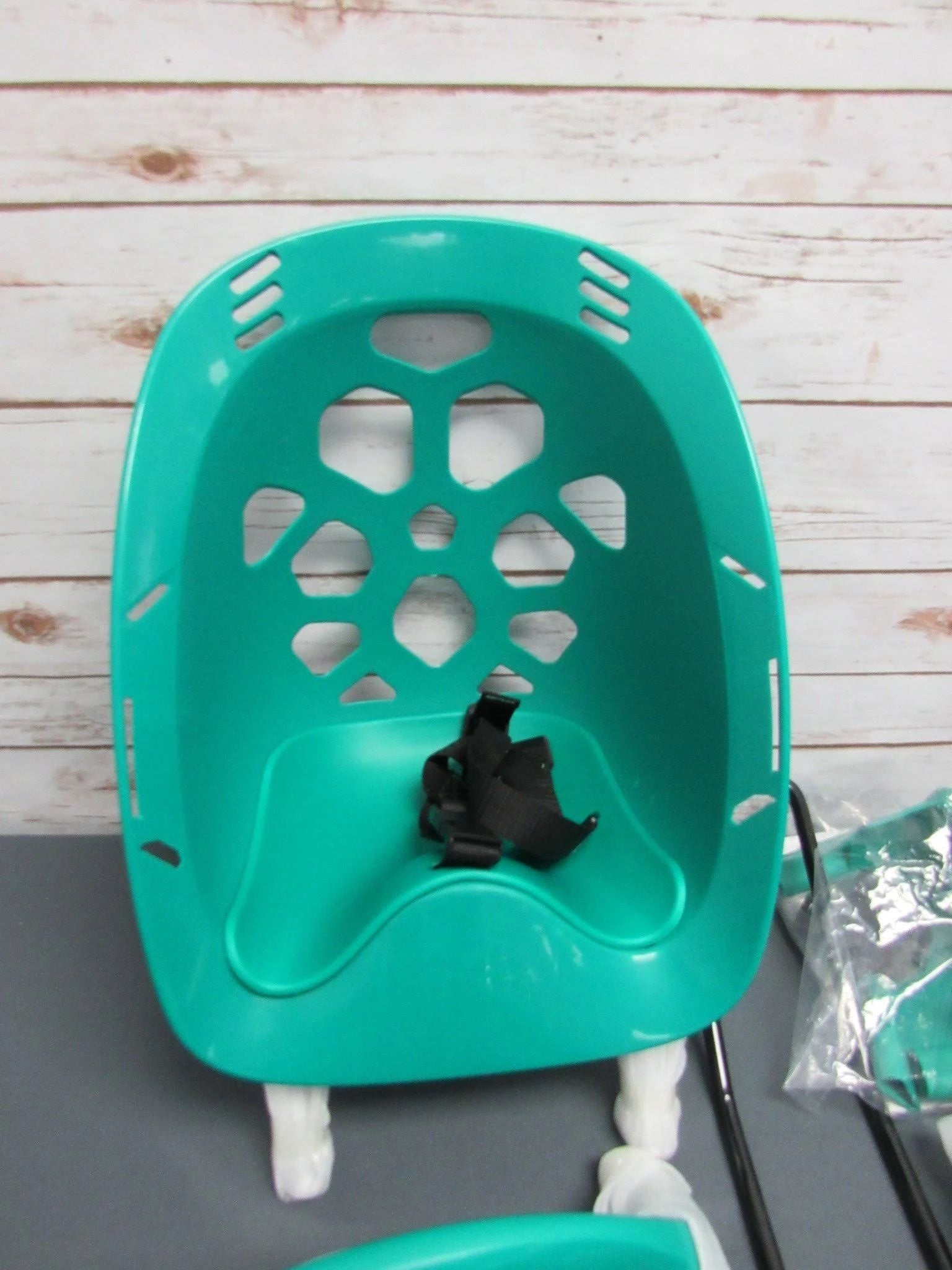 Mini Shell Front Child Carrier V501