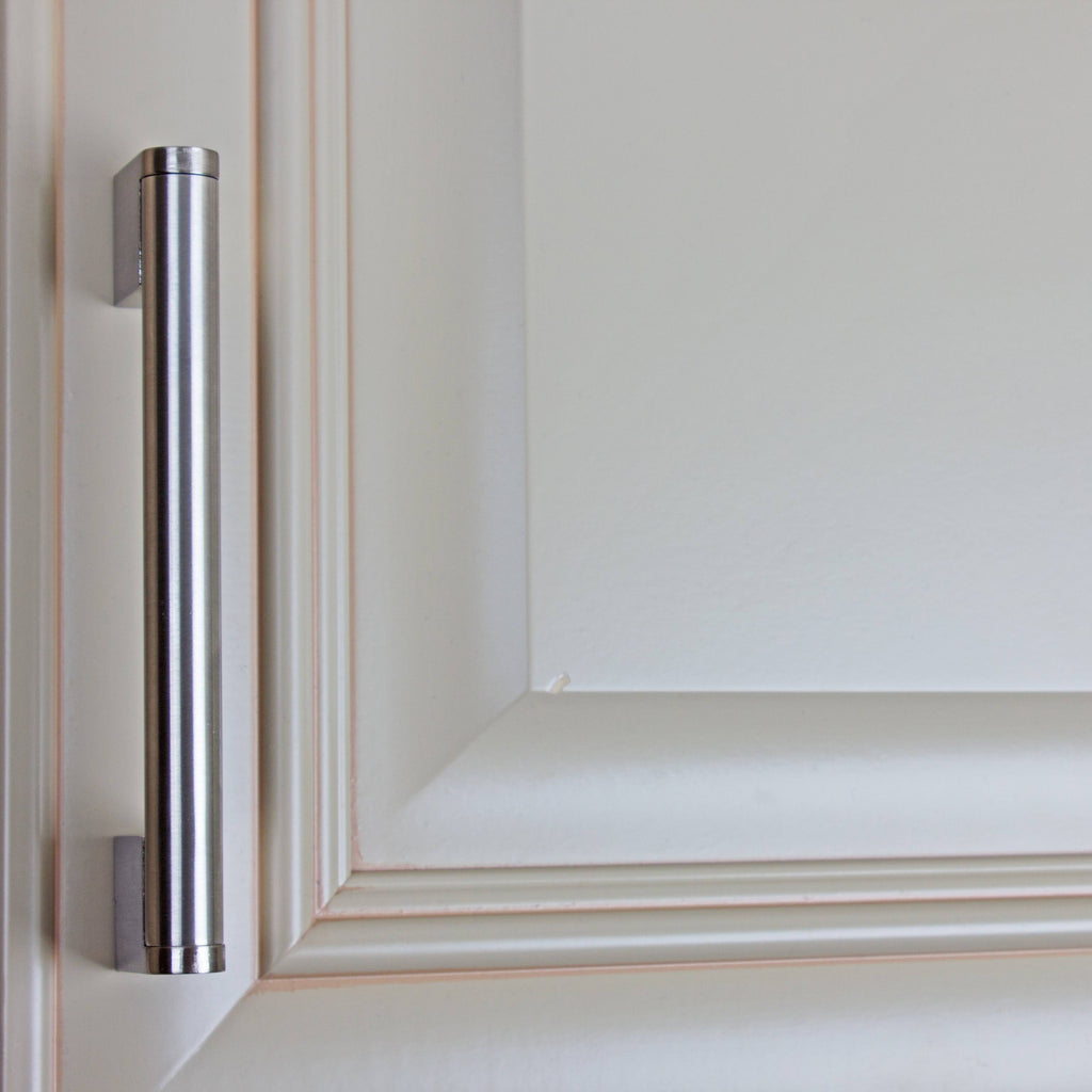 Stainless Steel Round Cabinet Pulls (Pack of 25) G148864