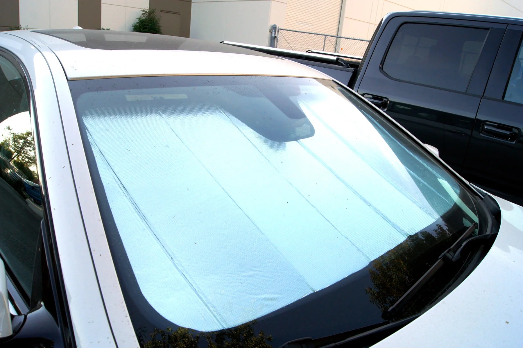 Silver and Grey Windshield Sun Shade Protector for 2018-2021 Toyota Tundra, 1 pcs Set L442721