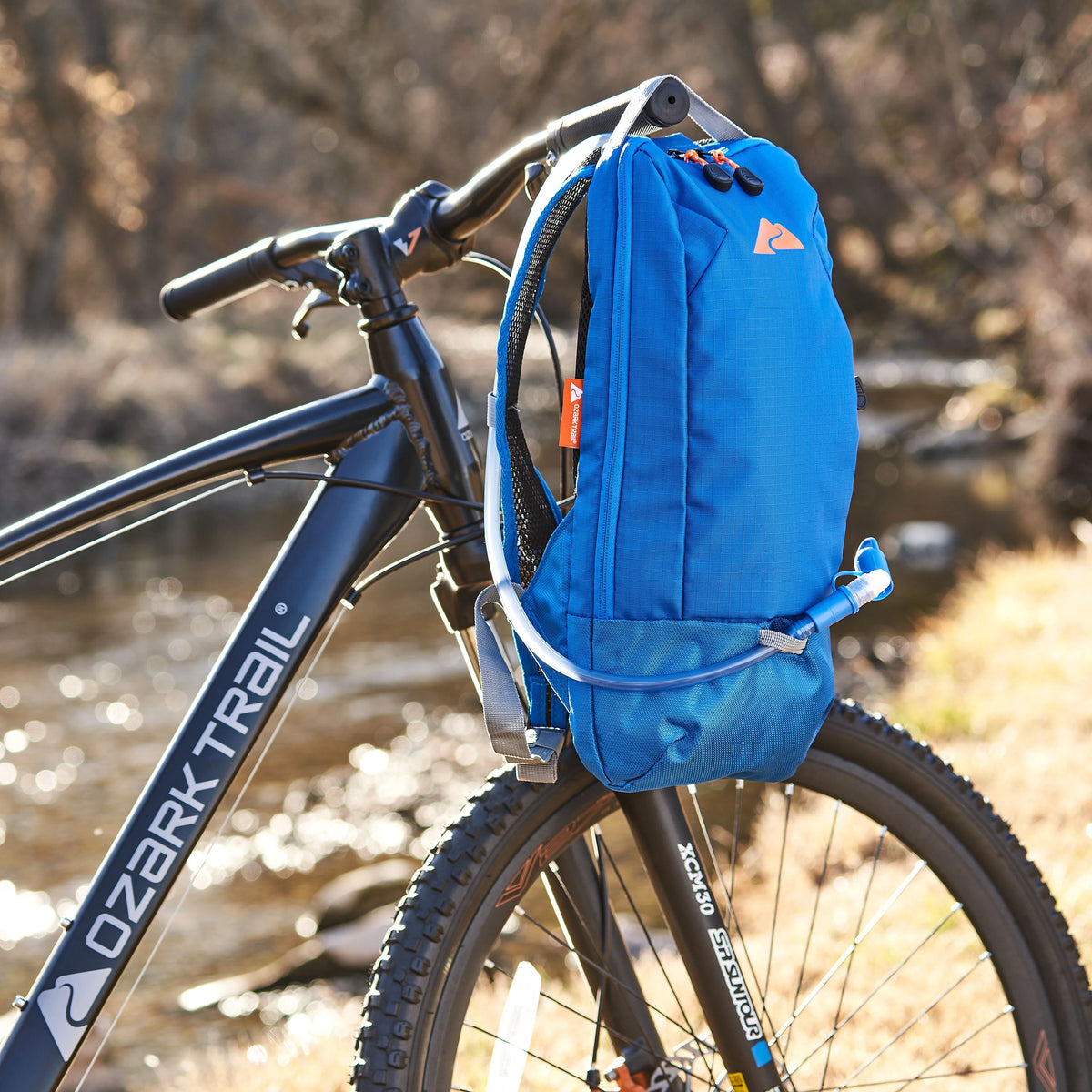 Blue 1.5 Liter Hydration Bag A95294