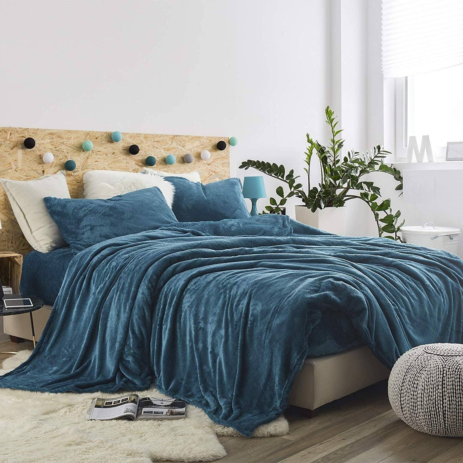 California King Teal Bed Sheet Set P642474
