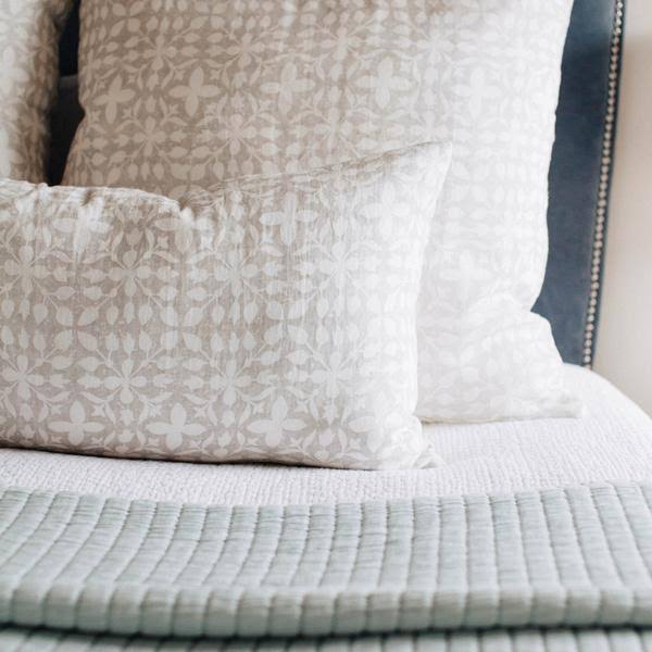 Sky King Matelasse Coverlet V155