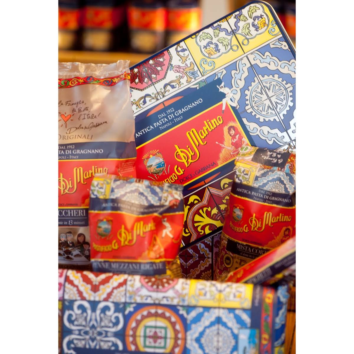 Pasta & Apron Tin Box Set, 5.1 lb O452