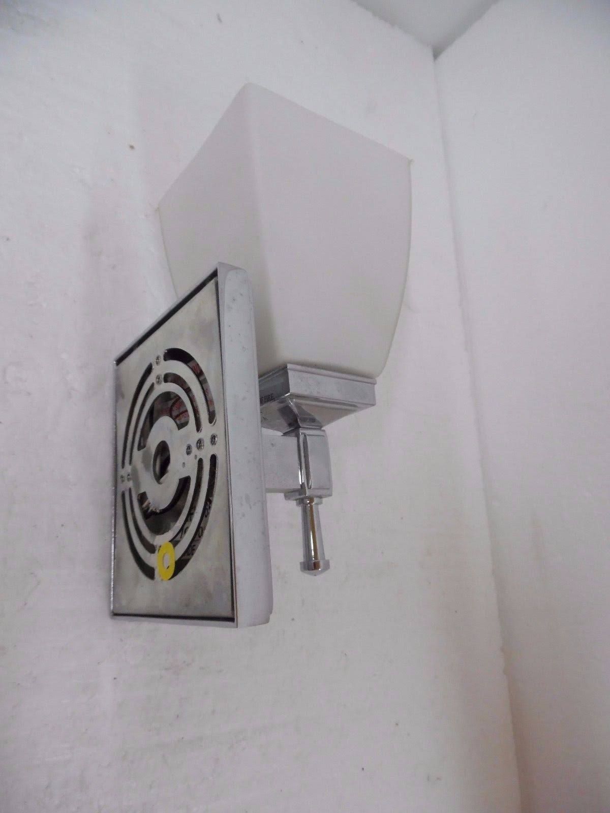 Polished Chrome 1 Light Bath Bracket N459