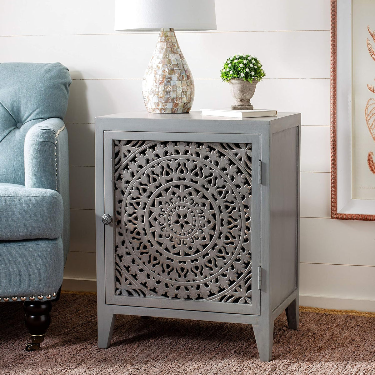 Grey Walnut 1-door Carved Nightstand Y26158