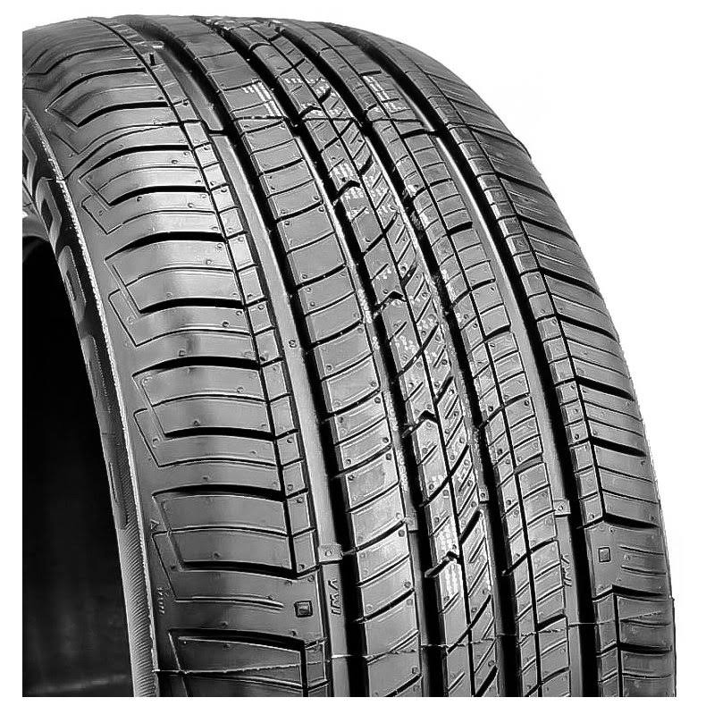 215/70R15 98T Tire O13576