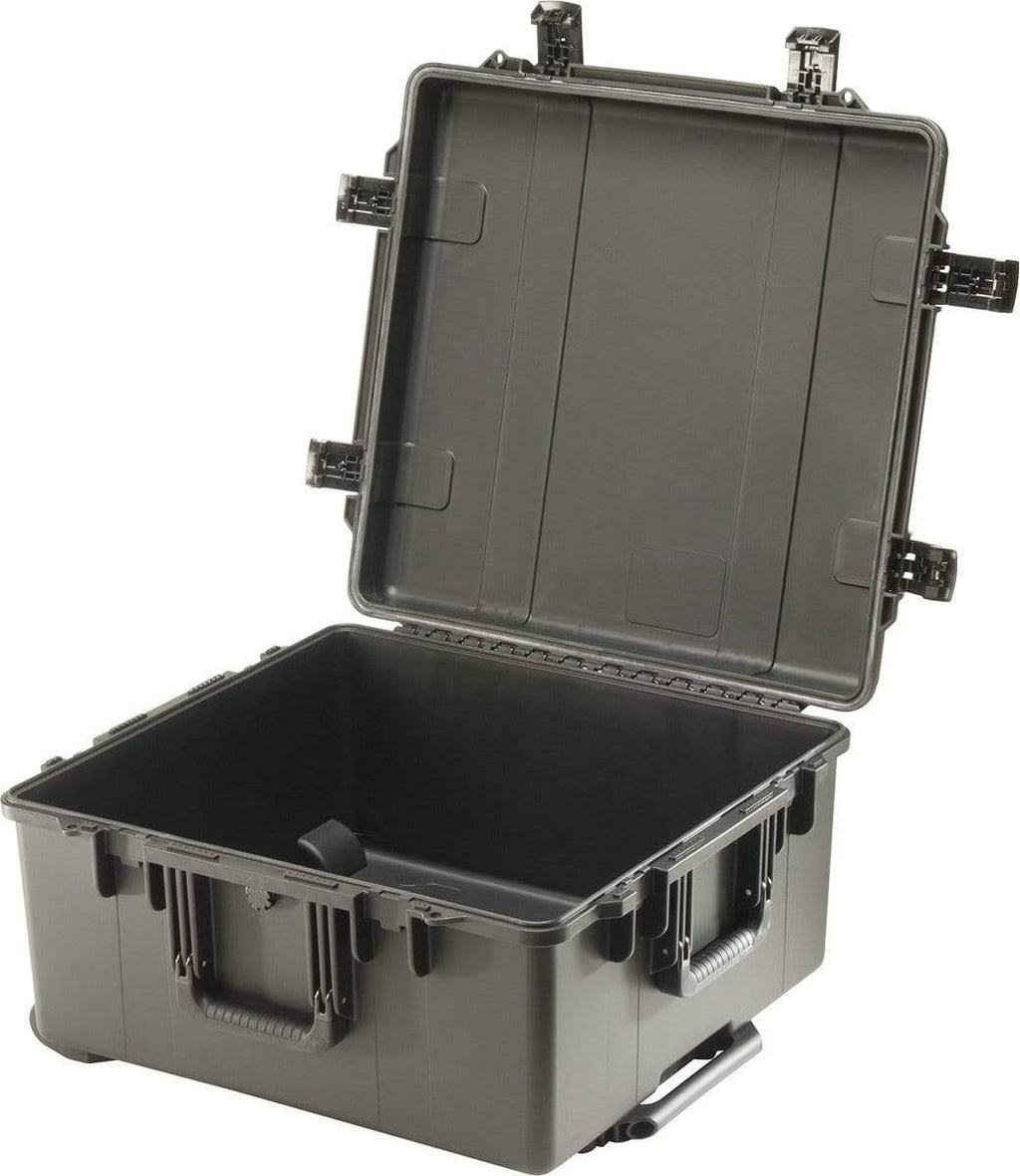 Black Foam Storm Case L748
