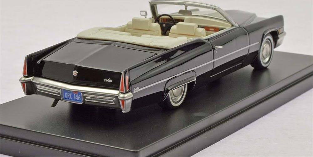 Black Diecast Car I4523