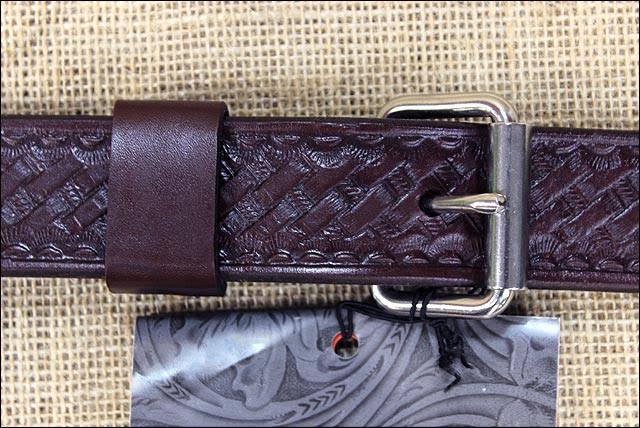 Walnut Flank Cinch with Billets D31275
