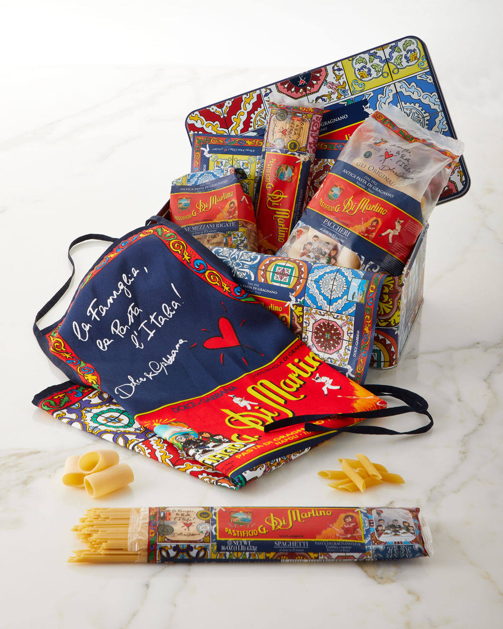 Pasta & Apron Tin Box Set, 5.1 lb O452