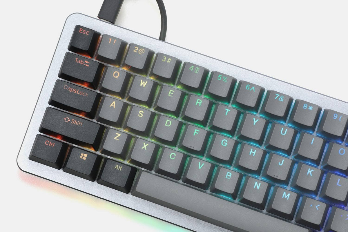 65% 67 Key Hotswap RGB Mechanical Keyboard T977