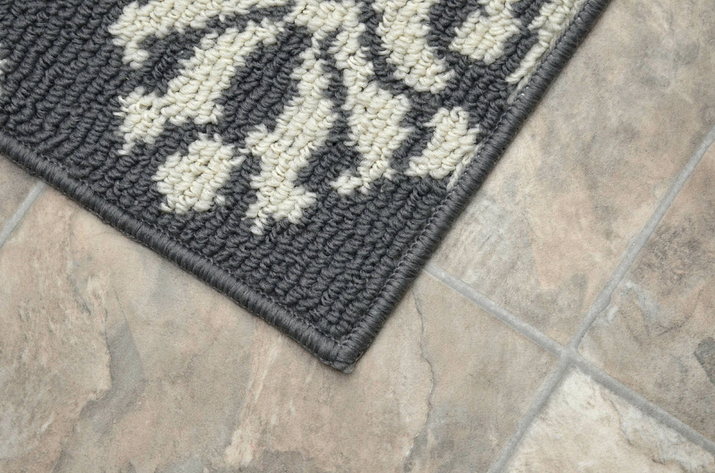 Cinder Gray/Ivory 4 ft. x 6 ft. Indoor/Outdoor Area Rug L325